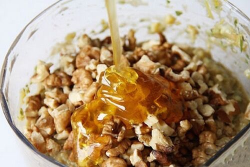 Walnuts with honey will help quickly normalize erection
